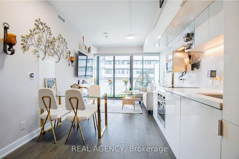 Photo 11 at 2512 - 185 Roehampton Avenue, Mount Pleasant West, Toronto