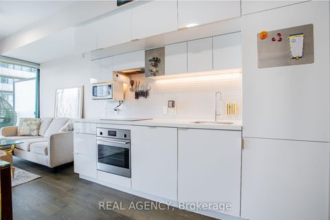 Photo 14 at 2512 - 185 Roehampton Avenue, Mount Pleasant West, Toronto