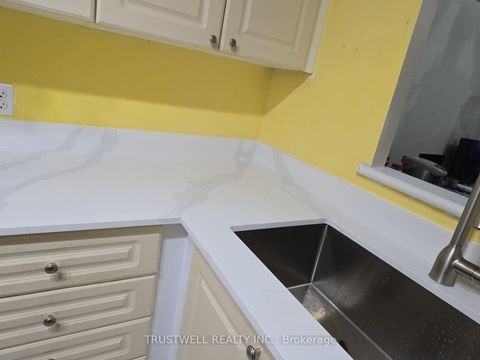 Photo 12 at 1509 - 8 Lee Centre Drive, Woburn, Toronto