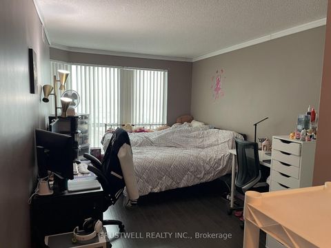 Photo 16 at 1509 - 8 Lee Centre Drive, Woburn, Toronto