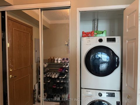 Photo 20 at 1509 - 8 Lee Centre Drive, Woburn, Toronto