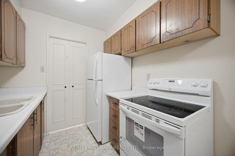 Photo 11 at 1504 - 45 Silver Springs Boulevard, L'Amoreaux, Toronto