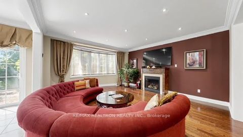 Photo 4 at 50 Sir Francesco Street, Patterson, Vaughan