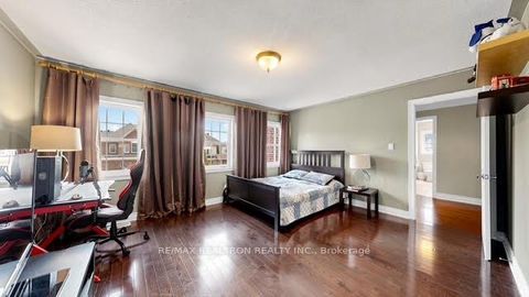 Photo 31 at 50 Sir Francesco Street, Patterson, Vaughan