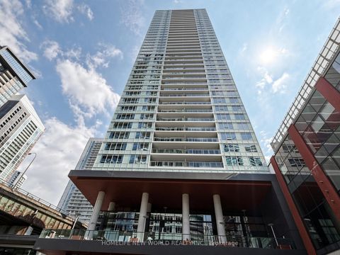 Photo 1 at 2011 - 17 Bathurst Street, Waterfront Communities C1, Toronto