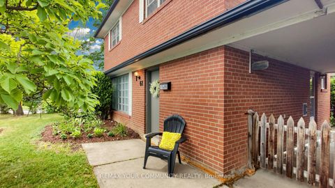 Photo 3 at 61 Norfield Crescent, Old Rexdale, Toronto