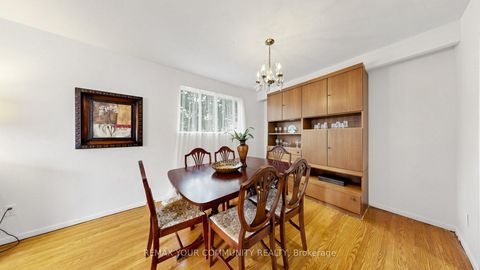 Photo 6 at 61 Norfield Crescent, Old Rexdale, Toronto