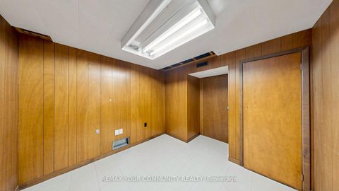 Photo 19 at 61 Norfield Crescent, Old Rexdale, Toronto
