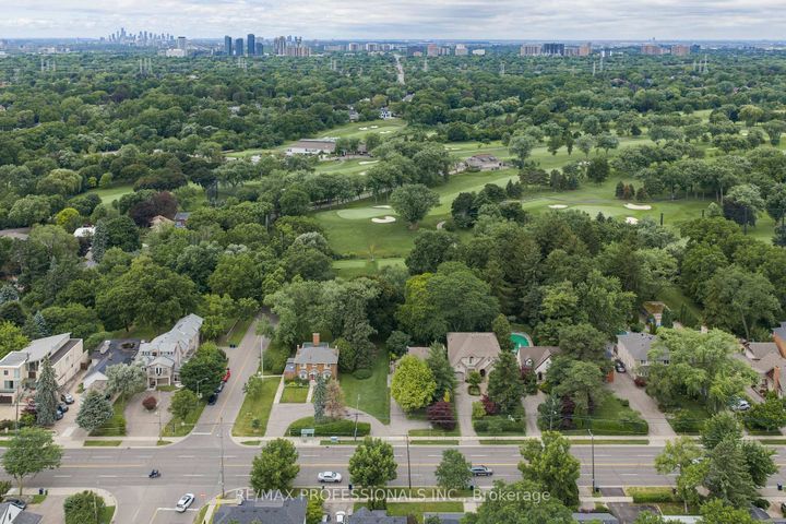 Photo 5 at 1364 Islington Avenue, Rosethorn, Toronto