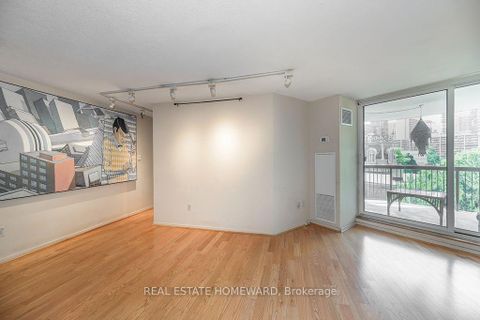 Photo 16 at 626 - 77 Maitland Place, South St. James Town, Toronto