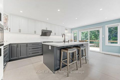 Photo 11 at 35 Harmony Hill Crescent, Mill Pond, Richmond Hill