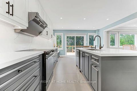 Photo 12 at 35 Harmony Hill Crescent, Mill Pond, Richmond Hill
