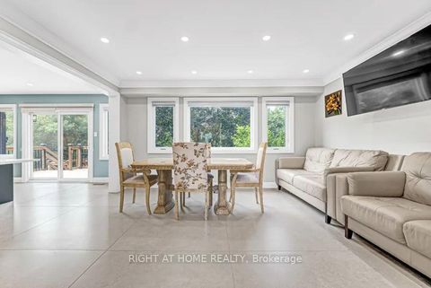 Photo 16 at 35 Harmony Hill Crescent, Mill Pond, Richmond Hill