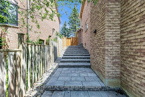 Photo 42 at 35 Harmony Hill Crescent, Mill Pond, Richmond Hill