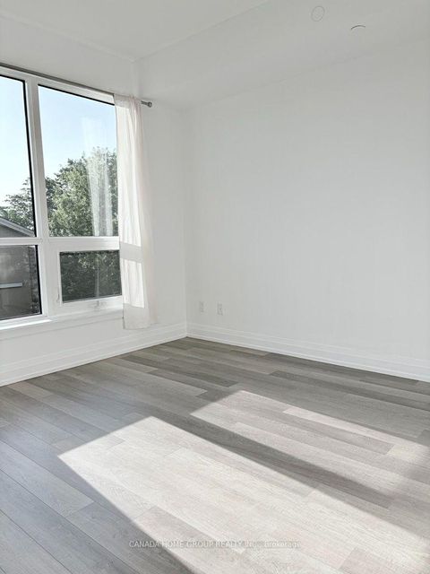 Photo 3 at 522 - 3121 Sheppard Avenue E, Sullivan, Toronto