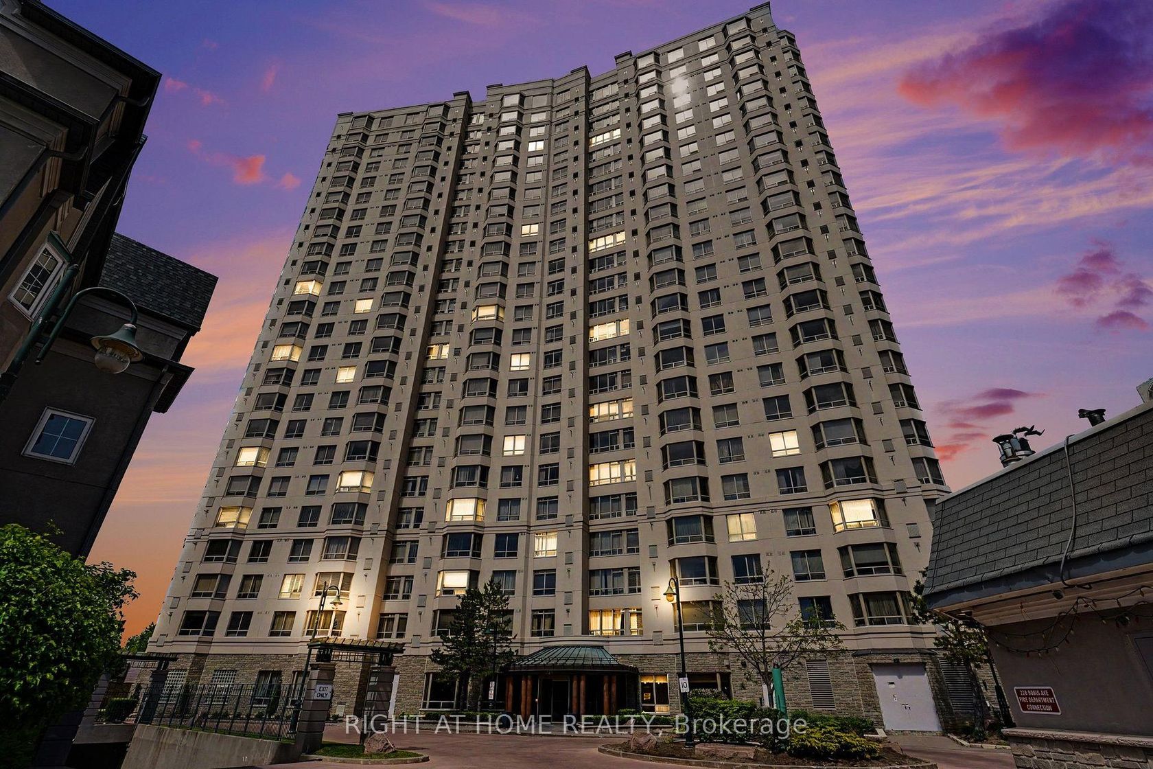 1612 - 228 Bonis Avenue, Sullivan, Toronto 