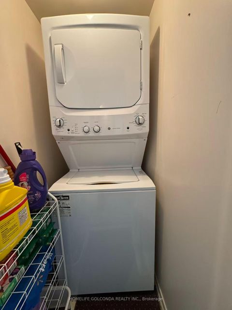 Photo 15 at 912 - 330 Alton Towers Circle, Milliken, Toronto