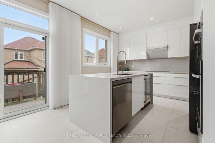 Photo 11 at 44 Dame Gruev Drive, Greensborough, Markham