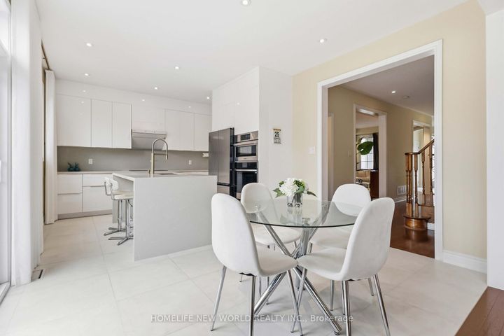 Photo 14 at 44 Dame Gruev Drive, Greensborough, Markham
