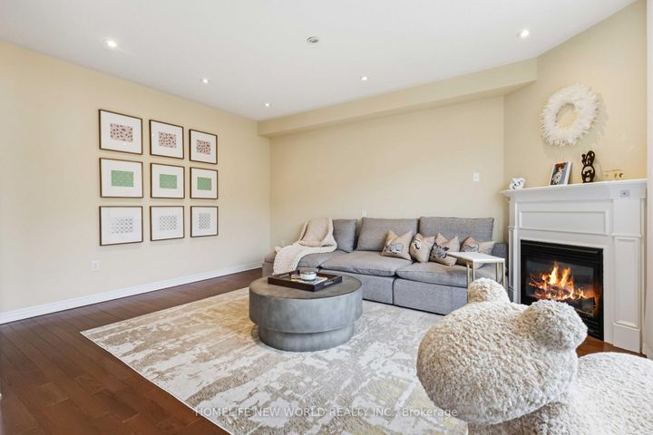 Photo 16 at 44 Dame Gruev Drive, Greensborough, Markham