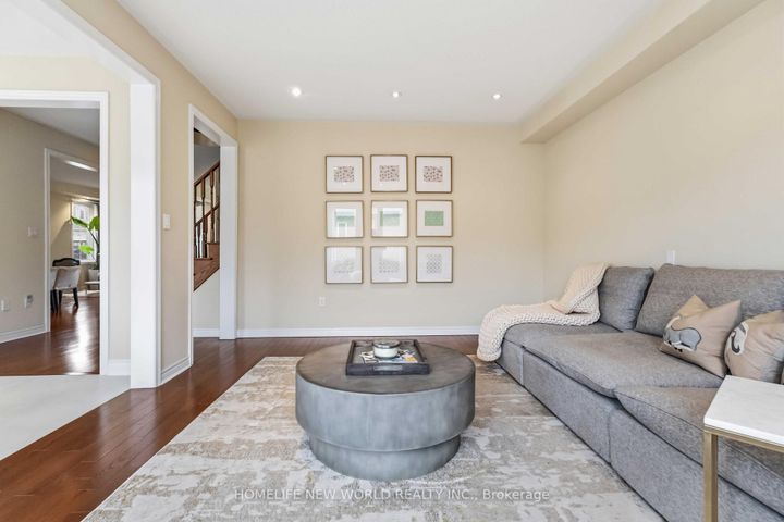Photo 17 at 44 Dame Gruev Drive, Greensborough, Markham