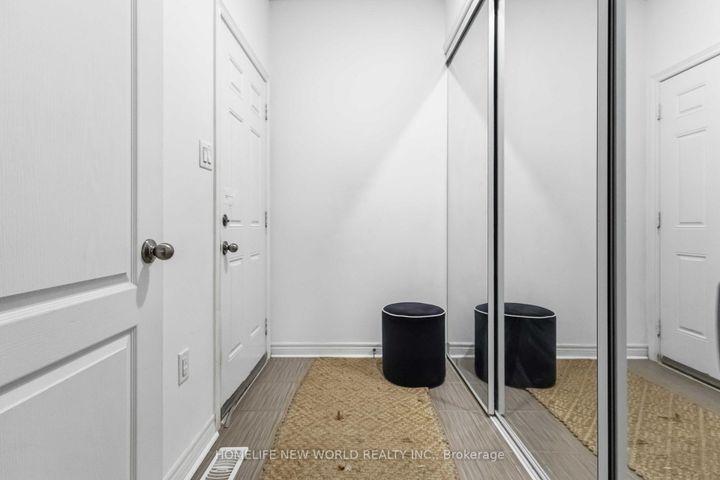 Photo 23 at 44 Dame Gruev Drive, Greensborough, Markham