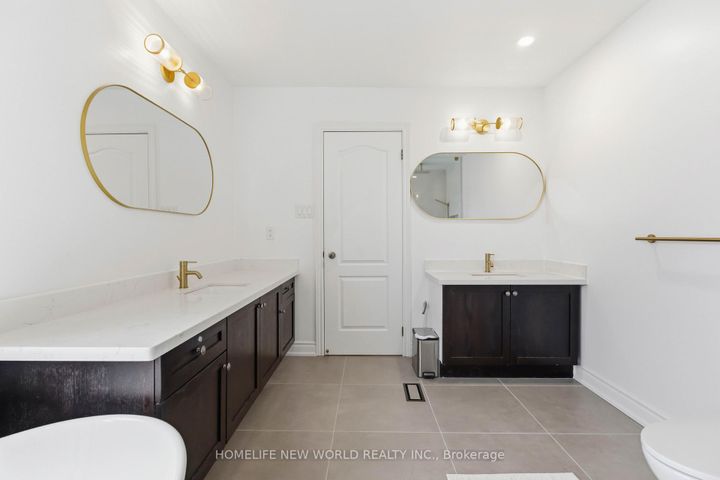 Photo 31 at 44 Dame Gruev Drive, Greensborough, Markham
