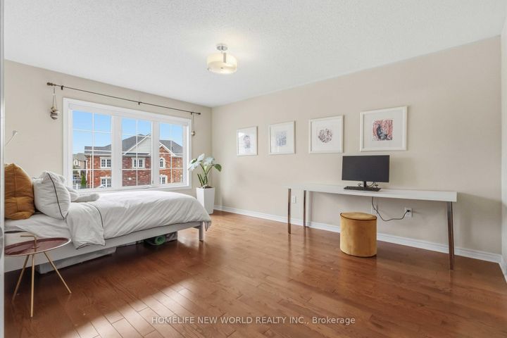 Photo 33 at 44 Dame Gruev Drive, Greensborough, Markham