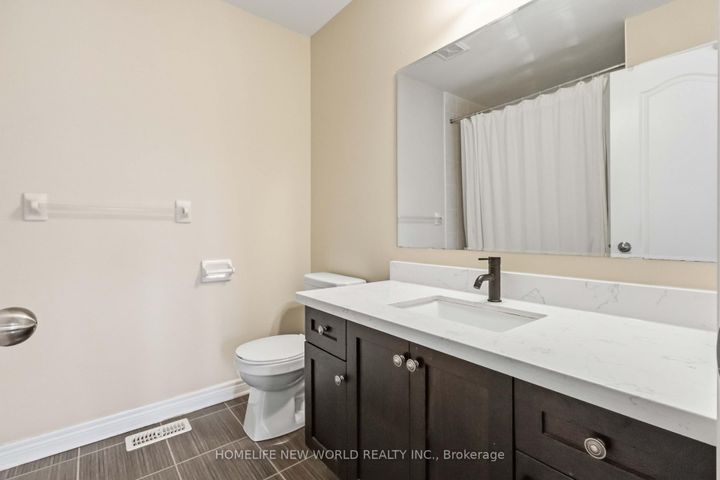 Photo 35 at 44 Dame Gruev Drive, Greensborough, Markham