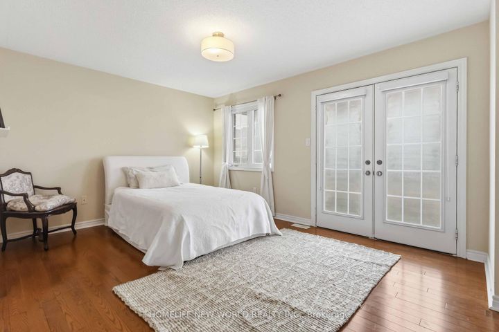 Photo 37 at 44 Dame Gruev Drive, Greensborough, Markham