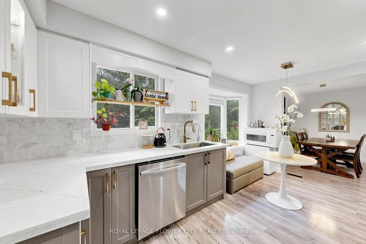 Photo 17 at 206 Mcmurchy Avenue S, Brampton South, Brampton