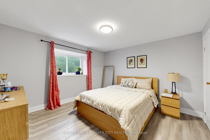 Photo 21 at 206 Mcmurchy Avenue S, Brampton South, Brampton