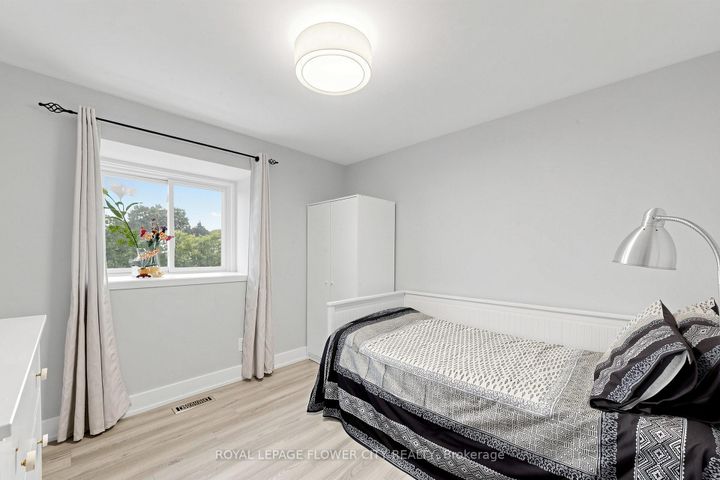 Photo 25 at 206 Mcmurchy Avenue S, Brampton South, Brampton
