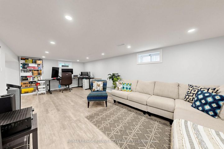 Photo 33 at 206 Mcmurchy Avenue S, Brampton South, Brampton