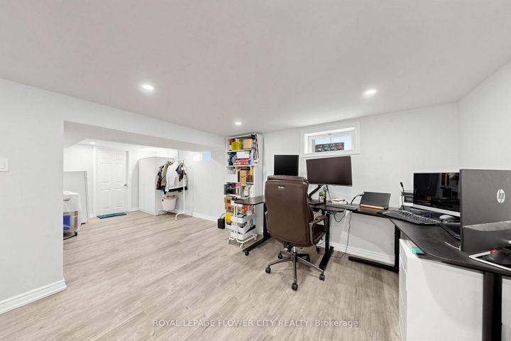 Photo 38 at 206 Mcmurchy Avenue S, Brampton South, Brampton