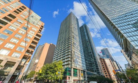 Photo 1 at 2010 - 37 Grosvenor Street, Bay Street Corridor, Toronto