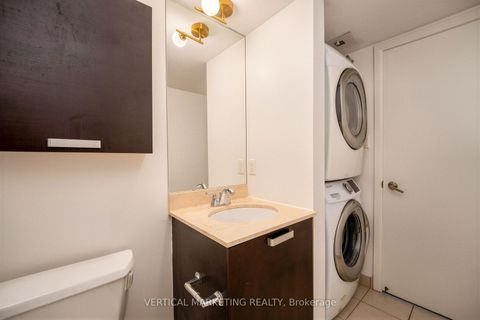 Photo 21 at 2010 - 37 Grosvenor Street, Bay Street Corridor, Toronto