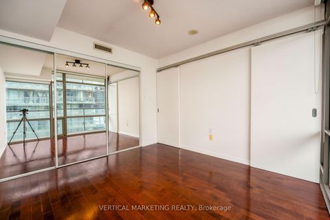 Photo 22 at 2010 - 37 Grosvenor Street, Bay Street Corridor, Toronto