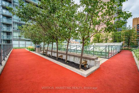 Photo 29 at 2010 - 37 Grosvenor Street, Bay Street Corridor, Toronto