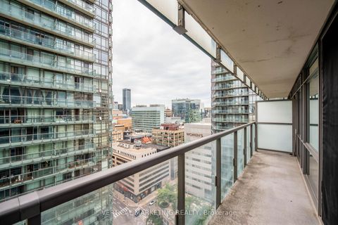 Photo 33 at 2010 - 37 Grosvenor Street, Bay Street Corridor, Toronto