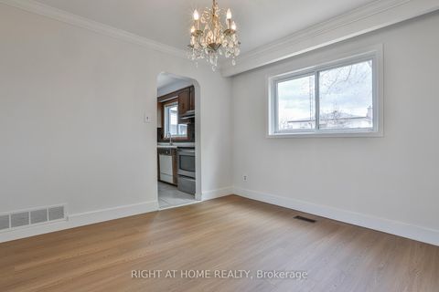 Photo 10 at 7 Charterhouse Road, Malvern West, Toronto