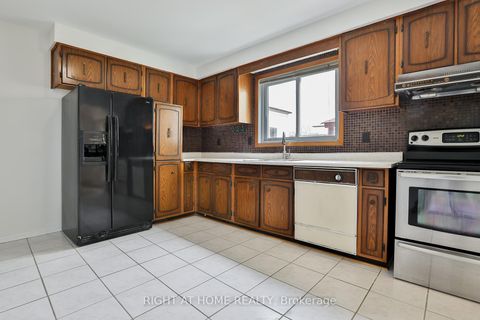 Photo 15 at 7 Charterhouse Road, Malvern West, Toronto