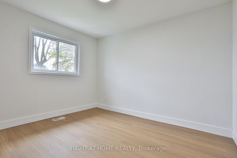 Photo 24 at 7 Charterhouse Road, Malvern West, Toronto