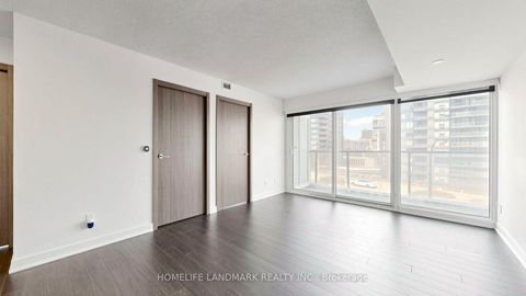 Photo 11 at 806 - 17 Bathurst Street, Waterfront Communities C1, Toronto