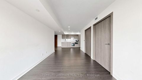 Photo 12 at 806 - 17 Bathurst Street, Waterfront Communities C1, Toronto