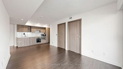 Photo 13 at 806 - 17 Bathurst Street, Waterfront Communities C1, Toronto