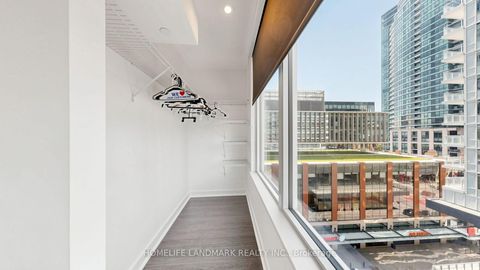 Photo 26 at 806 - 17 Bathurst Street, Waterfront Communities C1, Toronto