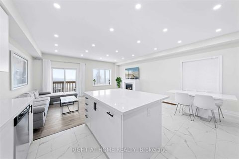 Photo 9 at 1172 Peelar Crescent, Lefroy, Innisfil