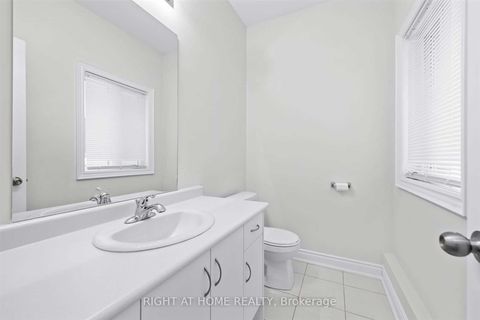 Photo 11 at 1172 Peelar Crescent, Lefroy, Innisfil