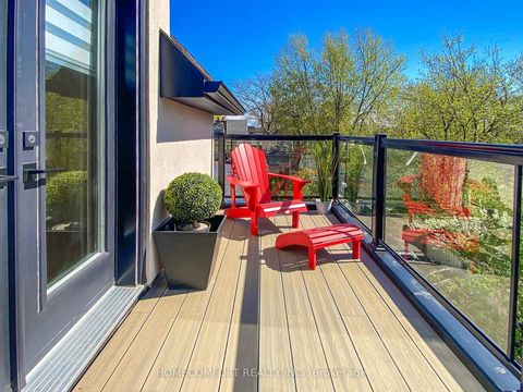 Photo 39 at 70 Bellefair Avenue, The Beaches, Toronto